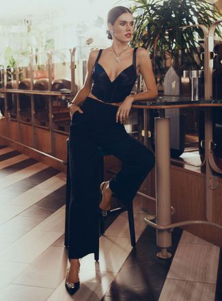 Icone Womens Pleated wide-leg pant with embossed logo belt