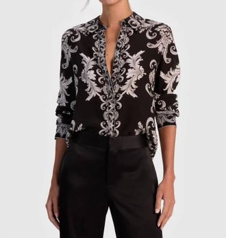 Alice & Olivia Willa Printed Silk Top In Black