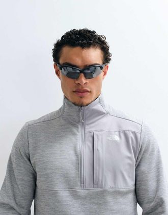The North Face pile tecnico con zip a 1/4 grigio chiaro