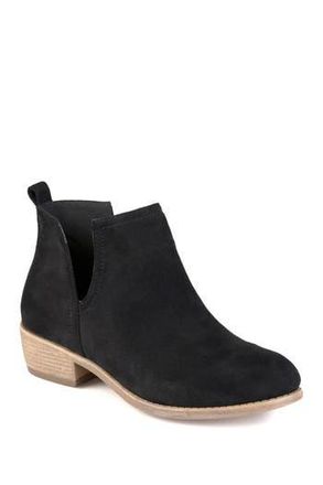 Journee Collection JOURNEE Rimi Split Side Bootie in Black at Nordstrom Rack, Size 9.5