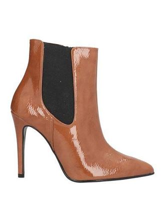 Pregunta FOOTWEAR - Ankle boots sur YOOX.COM