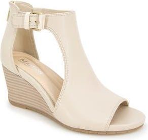 Kenneth Cole Reaction Gracie Wedge Sandal in Ecru at Nordstrom Rack, Size 9.5