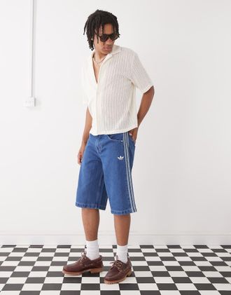 adidas Originals Firebird - Pantaloncini di jeans blu