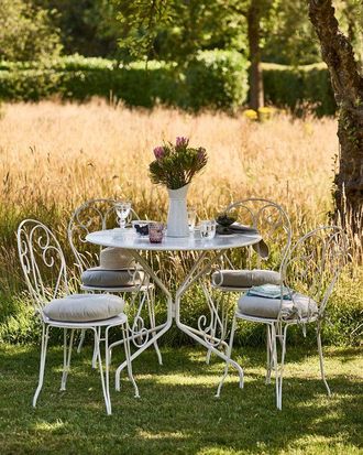 Dibor Four Person Indoor Outdoor Garden Iron Bistro Table & Chairs Set with Free Seat Pads in White