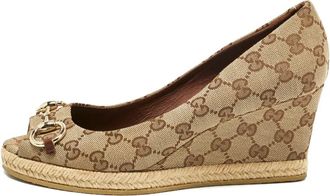 Gucci Pumps Charlotte Horsebit con zeppa - Toni neutri