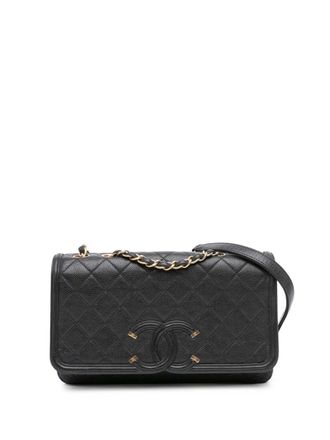 Chanel 2016-2017 Medium Caviar CC Filigree Flap crossbody bag - women - Caviar Leather - One Size - Black