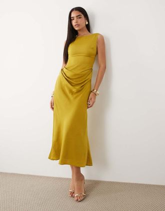 Asos Vestito lungo accollato in raso color oliva dorato con gonna drappeggiata-Verde
