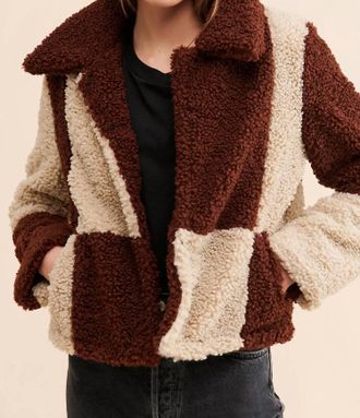 En Saison Check Sherpa Jacket In Brown/beige