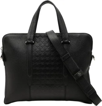 Ferragamo Black Leather Shoulder Bag (Pre-Owned)