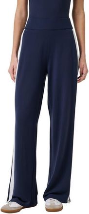 Travis Mathew Cloud Terry Side Stripe Varsity Sweatpants in Navy Blazer at Nordstrom, Size X-Small