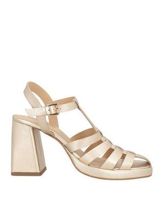 Emanuelle Vee Sandals