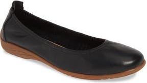 Josef Seibel Fenja 01 Flat in Black Leather at Nordstrom Rack, Size 10-10.5Us / 41Eu