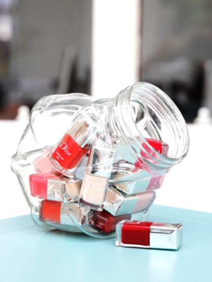 6 idee geniali per tenere in ordine i cosmetici