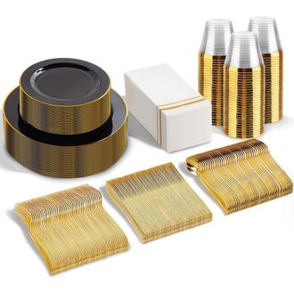 Elama Disposable Plastic Dinnerware Party Set in Black and Gold at Nordstrom, Size Medium