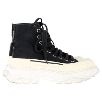 Alexander McQueen Alexander Mcqueen Tread Slick Hoge Sneakers in Zwart Canvas