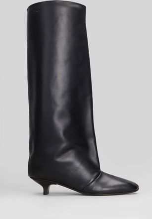 Vicini Cizin 30 Low Heels Boots In Black Leather