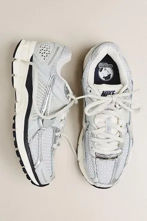 Nike Zoom Vomero 5 Sneakers