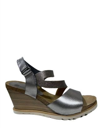 Eric Michael Womens Delaney Wedge Sandals In Pewter Leather