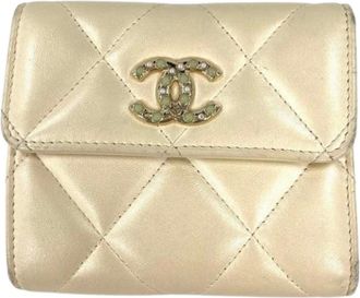 Chanel Pre-owned Wallets, female, Beige, Size: ONE SIZE Pre-owned Wallet (tri-fold)