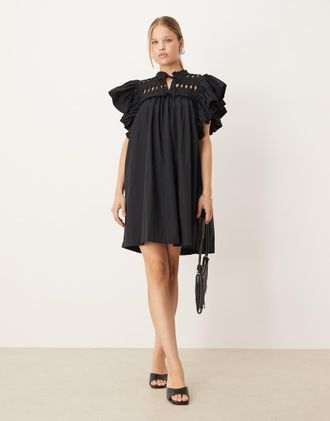 Vero Moda Vestito corto nero con maniche voluminose con volant