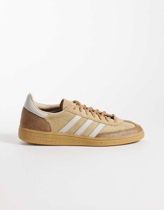 adidas Originals Handball Spezial - Sneakers color cammello e grigie con suola in gomma-Neutro