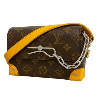 Louis Vuitton Brown Shoulder Bag (Pre-Owned)