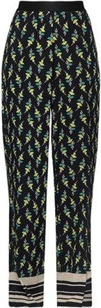 Emma & Gaia PARTES DE ABAJO - Pantalones en YOOX.COM