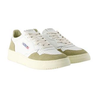 Autry Mens Medalist Low Sneaker White Calfskin
