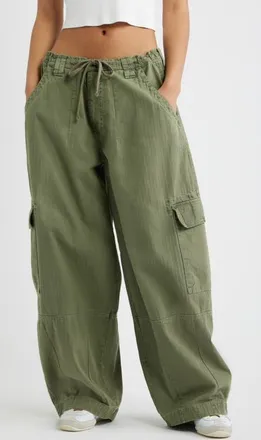 BDG Baggy Boi Cargo Pants in Khaki at Nordstrom, Size Medium
