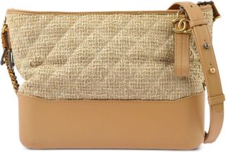 Chanel 2017 medium Gabrielle shoulder bag - women - Lamb Skin/Wool - One Size - Neutrals