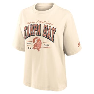 Nike Tampa Bay Buccaneers Vintage Mod Boxy Nike Womens NFL T-Shirt in White | 01CM15A9YV-U9E