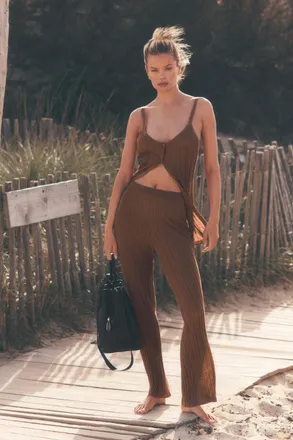 Alo | Sweater High-Waist Sunlit Straight Leg Pants Top in Sun Kissed Brown, Size: Medium