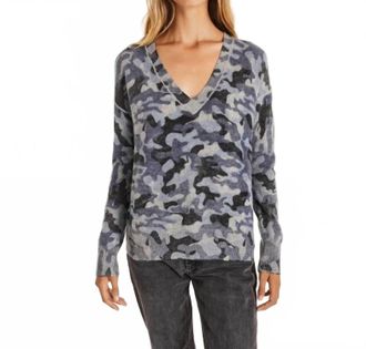 Kujten Wendy V-Neck Cashmere Sweater In Blue Camo