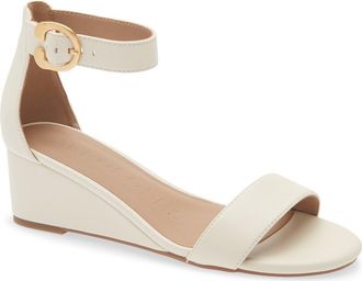 Aerosoles Willis Wedge Heel Sandal in Eggnog Faux Leather at Nordstrom Rack, Size 6.5