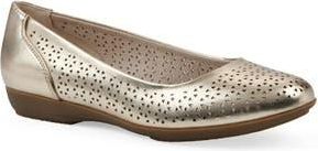 White Mountain Cindy Flat in Pale Gold Metallic Smooth at Nordstrom Rack, Size 6.5