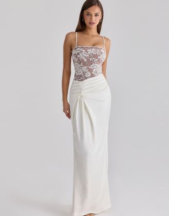 House of CB Eliette - Vestito lungo bianco in raso e pizzo decorato