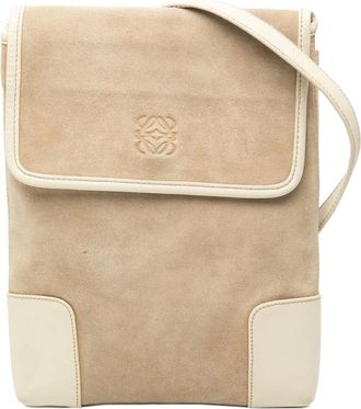 Loewe Pre-owned Cross Body Bags, female, Brown, Size: ONE SIZE Pre-owned Vertical Crossbody Bag