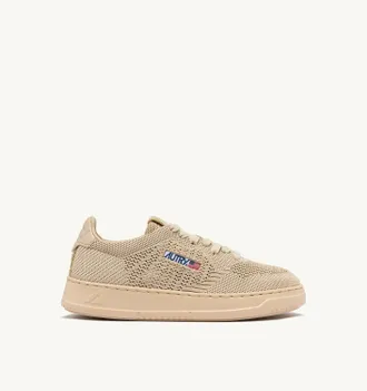 Autry MEDALIST EASEKNIT LOW SNEAKERS IN CREME BRULEE KNIT