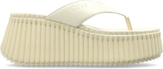 Chlo&eacute; Nama Wedge Sandalen - Dames - Sleehakken - Beige - 41 EU - Leer - Schoenen