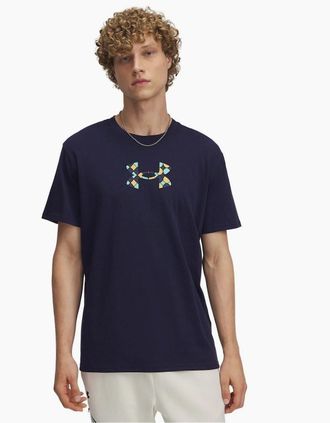 Under Armour Mens Holiday Heavyweight Regular Fit T-Shirt - Black - Size: 36