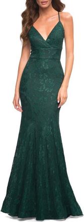 La Femme Stretch Lace Gown with Flattering Seams at Waist in Emerald at Nordstrom, Size 00