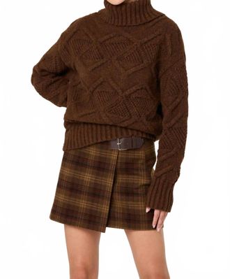 Astr Janeth Sweater In Brown
