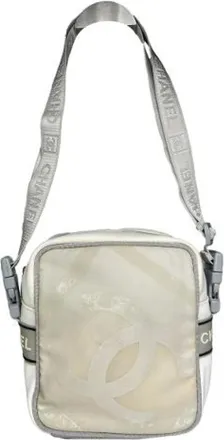 Chanel Pre-owned Cross Body Bags, female, Gray, Size: ONE SIZE Pre-owned Fabric Cross Body Bag