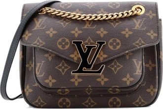 Louis Vuitton Passy Handbag Monogram Canvas crossbody bag - Bruin