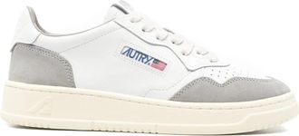 Autry El Tribunal de Primera Instancia