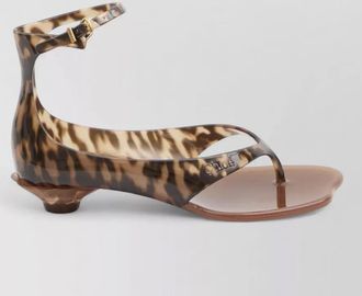 Chlo&eacute; printed jelly sandals