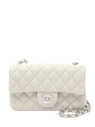 Chanel Borsa a spalla Rectangular Classic mini in pelle di agnello con battente 2019 - Grigio