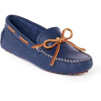 Minnetonka Classic Driving Shoe in Navy at Nordstrom, Size 7.5