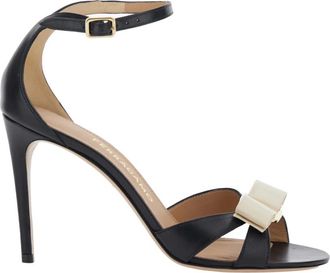 Ferragamo Vara Sandalen met Hak - Dames - Sandalen met hakken - Zwart - 36 1/2 EU - Leer - Schoenen
