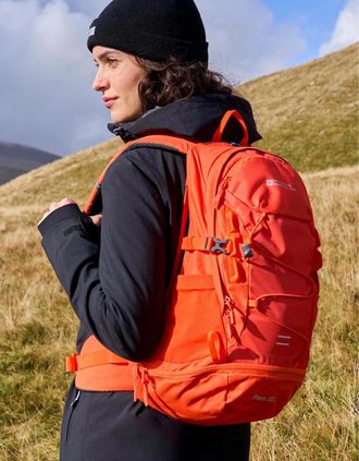 Mountain Warehouse Womens Mountain Warehouse Pace 20L Backpack - Red/Orange/Brown - Size: ONE size